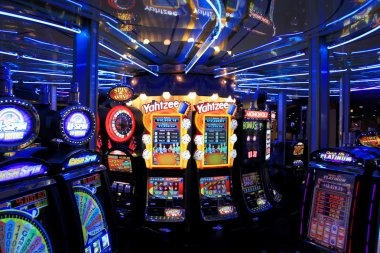 Money Train game interface showing multiplier progression